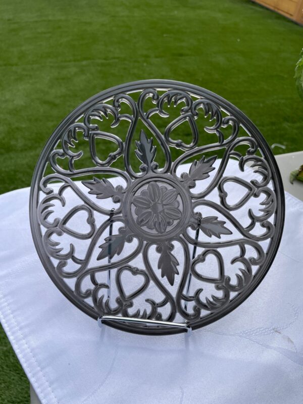 Trivet/Wall Decor - Center Flower with Hearts - Heartfelt Floral