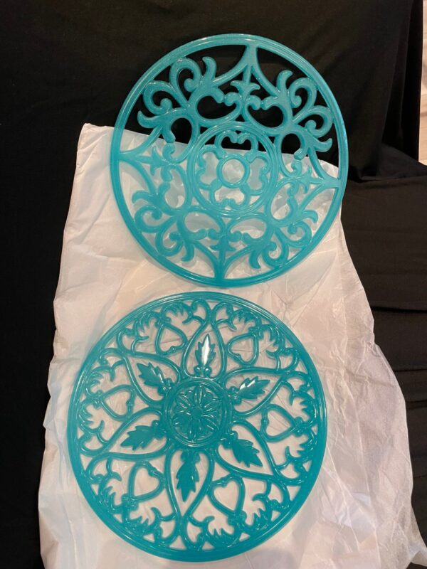 Trivet/Wall Decor - Iridescent Blue Flourish