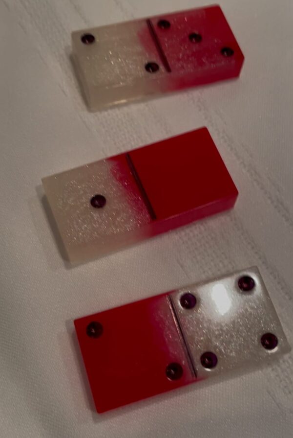 Domino Set - Radiant Pearl Red