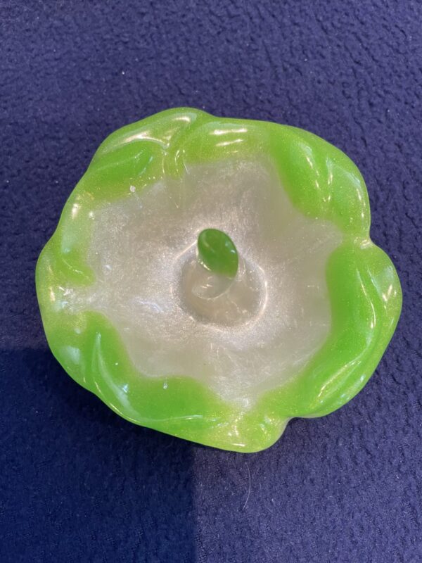 Emerald Blossom Ring Holder - Image 2